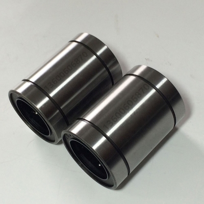 P6 LM8UU Γραμμικό έμβρυο 8mm CNC γραμμικά ρουλεμάνια για ράβδους