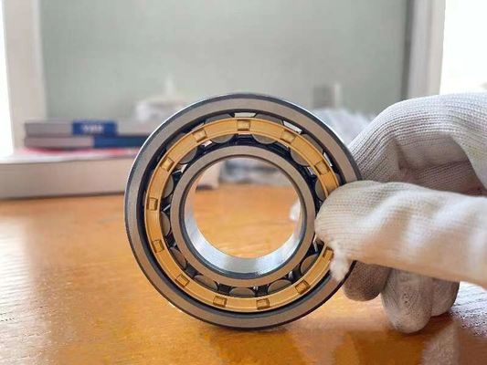 Μία σειρά κυλινδρικών ρυμουλκούμενων NU211M/C3 NU211 P6, P0, P5, P4, P2